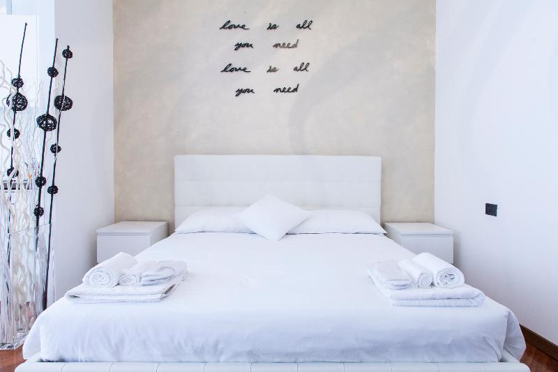 Hemeras Boutique Homes - Design Apartments In Milan Center エクステリア 写真