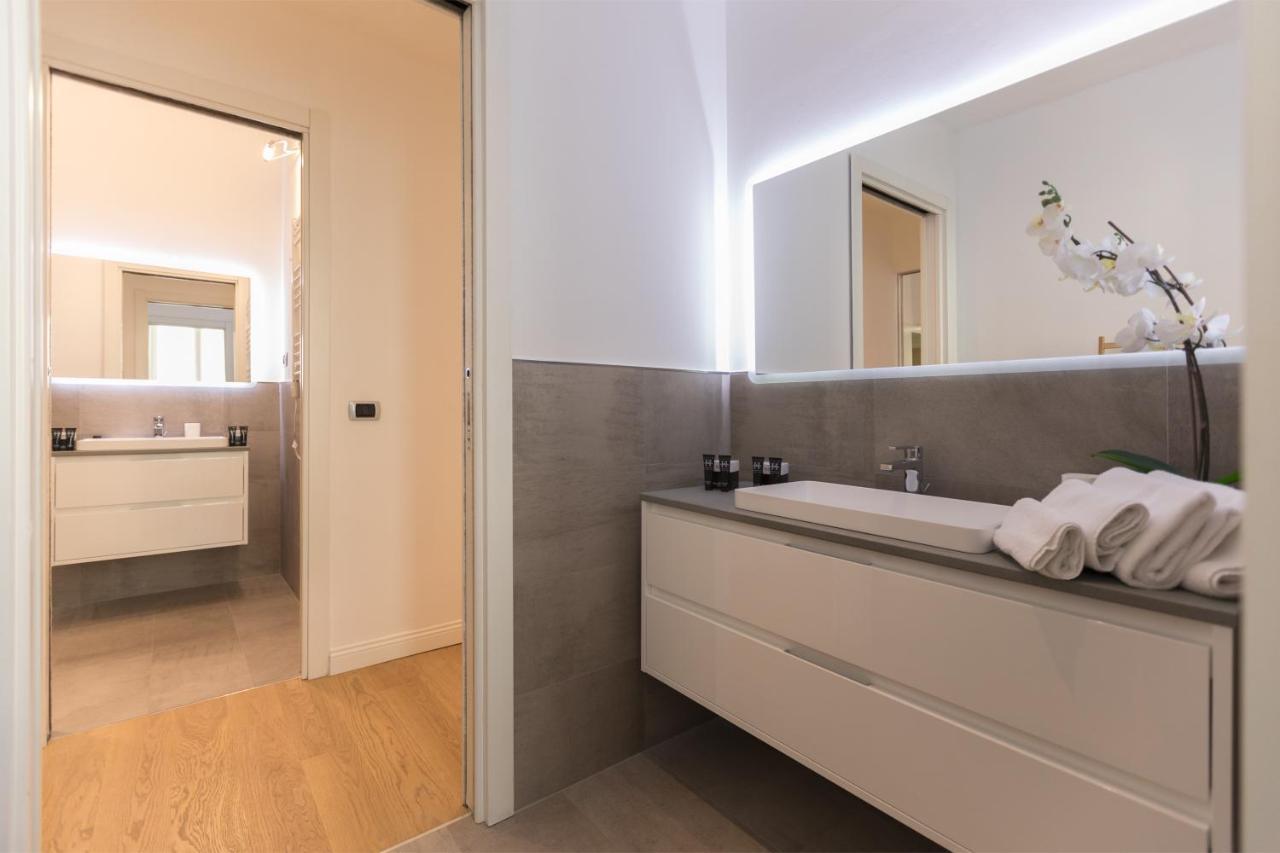 Hemeras Boutique Homes - Design Apartments In Milan Center エクステリア 写真