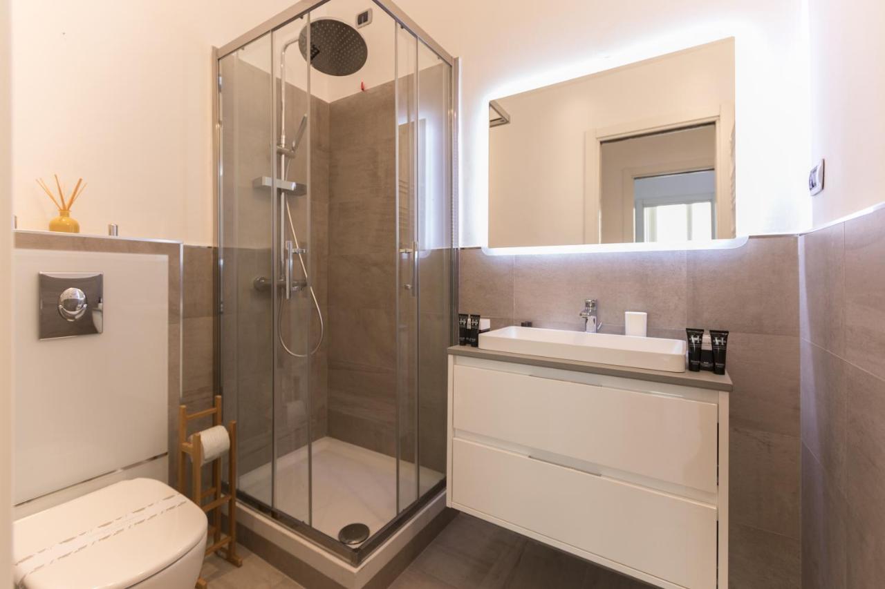 Hemeras Boutique Homes - Design Apartments In Milan Center エクステリア 写真